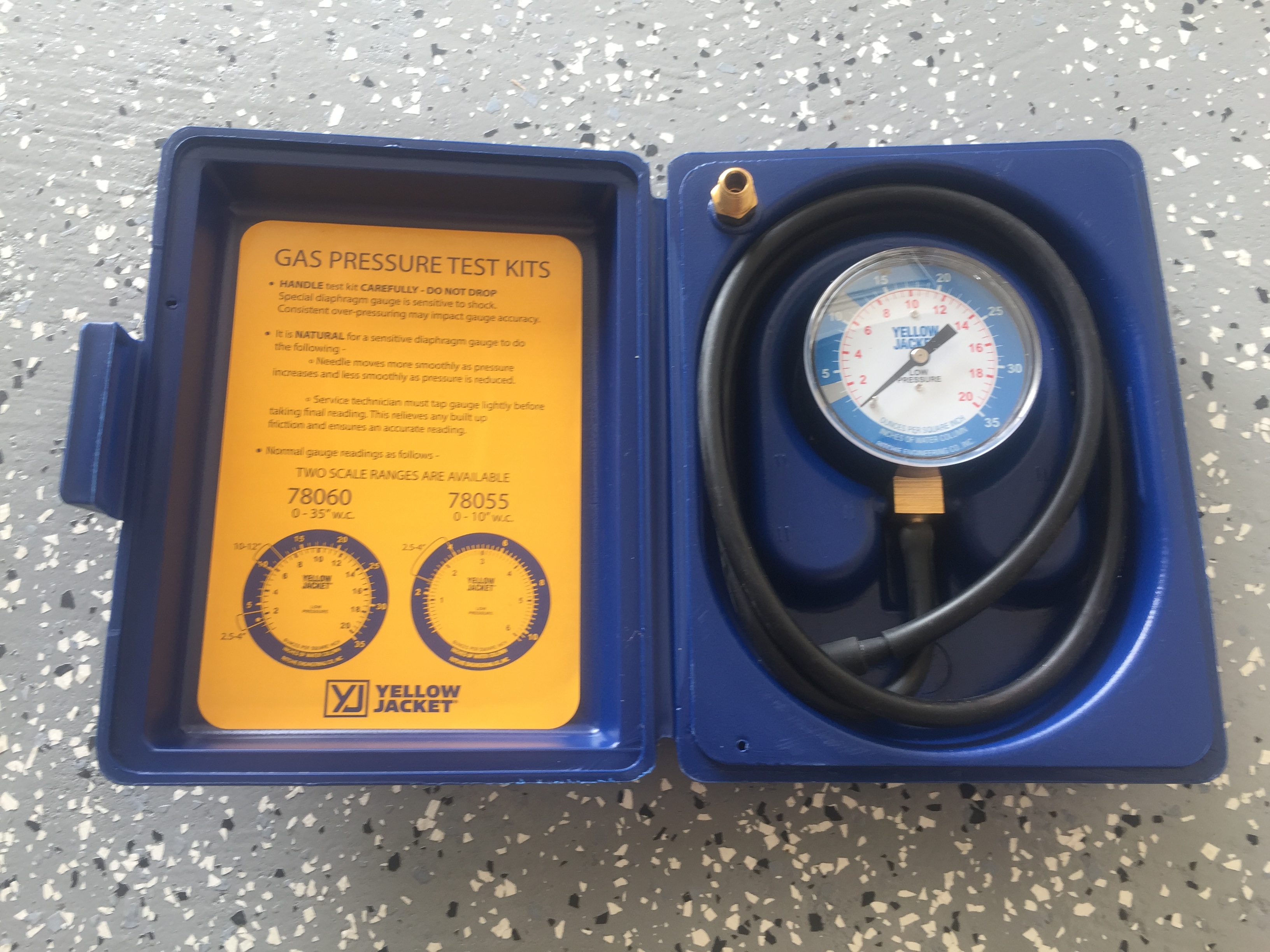 Manometer for testing propane system on an RV