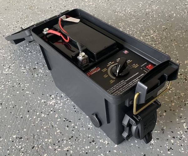 Mobile universal trailer tester for testing RV running lights